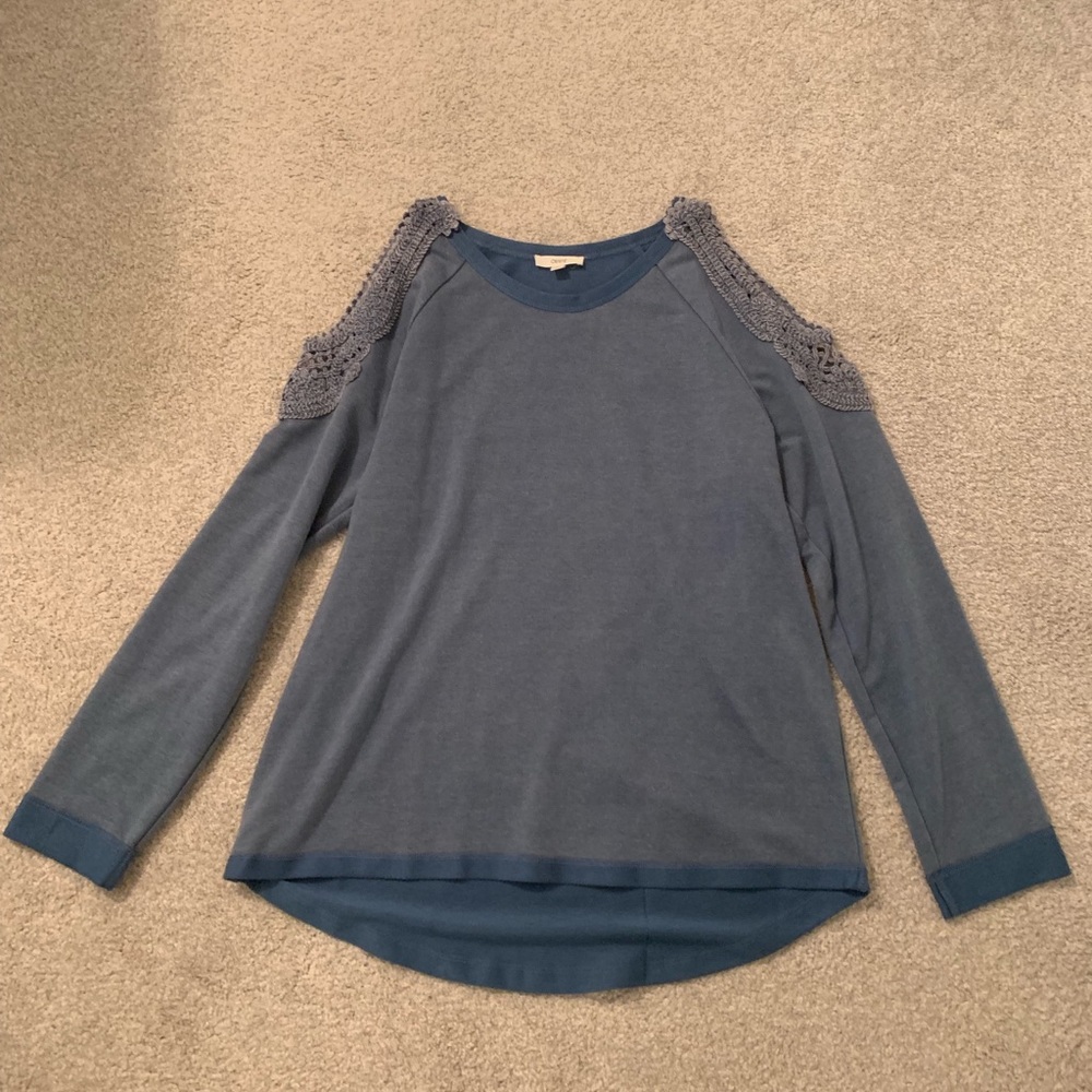 Blue sweater from Boho Blue brand “ODDY”